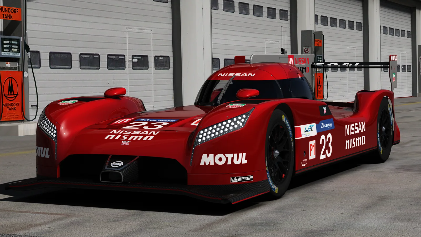 Nissan GT-R LM Nismo LMP1 prototype in red and black livery, front view
